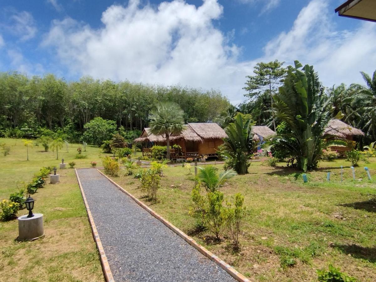 Palm Garden Bungalows Koh Lanta Exterior photo