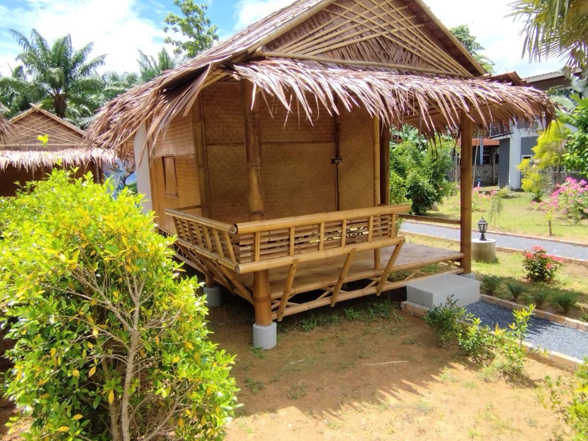 Palm Garden Bungalows Koh Lanta Exterior photo